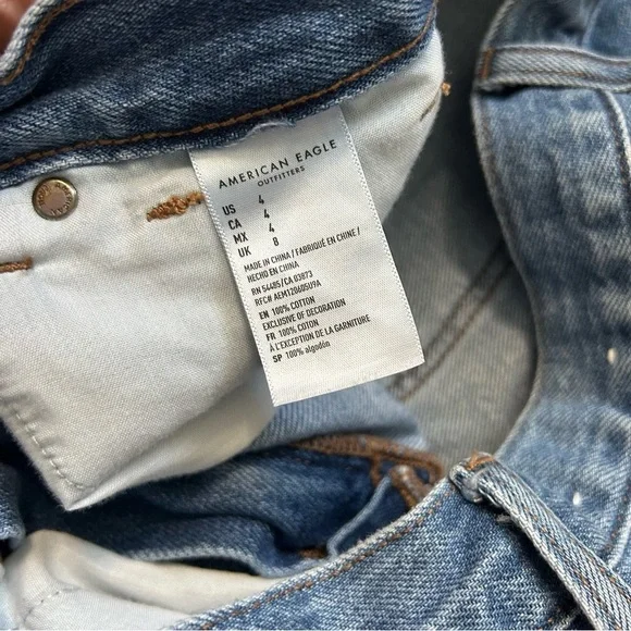 American Eagle Outfitters Denim Mom Shorts Cuffed Hem Size 4 - Picture 4 of 7